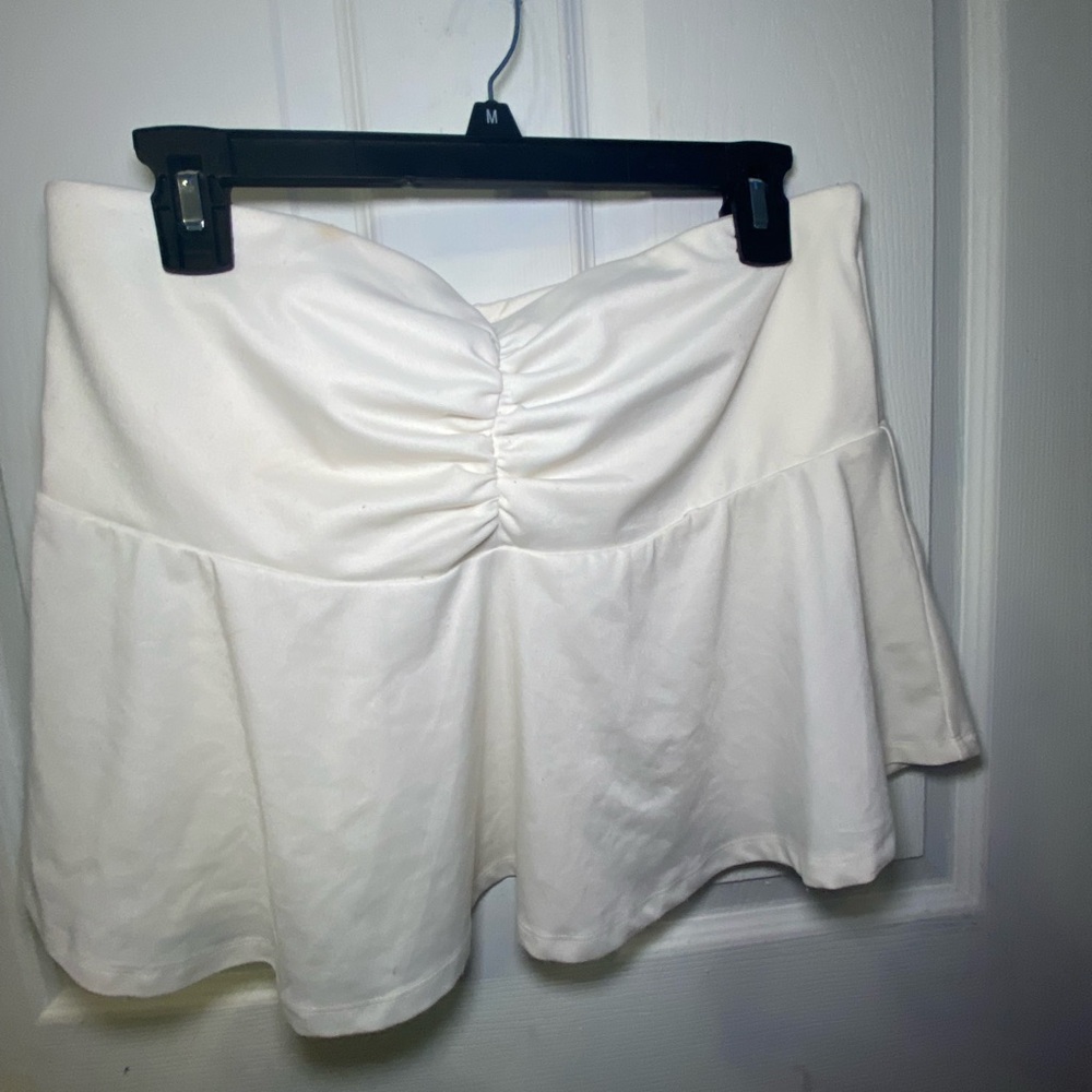 WHITE MINI SKIRT